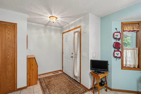 8714 E River RD NW, Coon Rapids, MN 55433