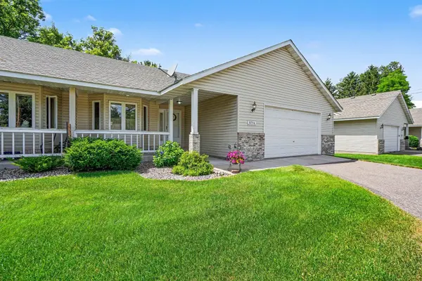 8714 E River RD NW, Coon Rapids, MN 55433