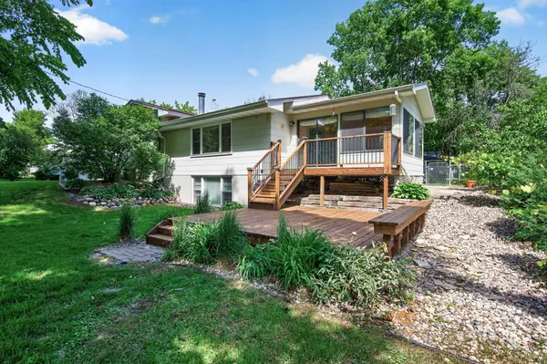 5302 Holiday RD, Minnetonka, MN 55345