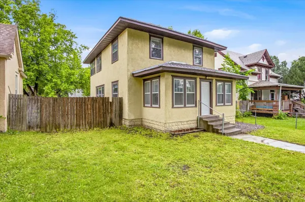 2427 Ilion AVE N, Minneapolis, MN 55411
