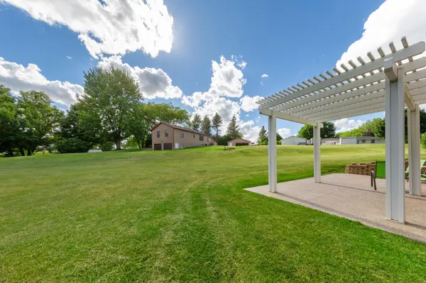 1651 Buckingham PATH, Faribault, MN 55021