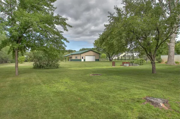 9793 301st AVE NE, North Branch, MN 55056