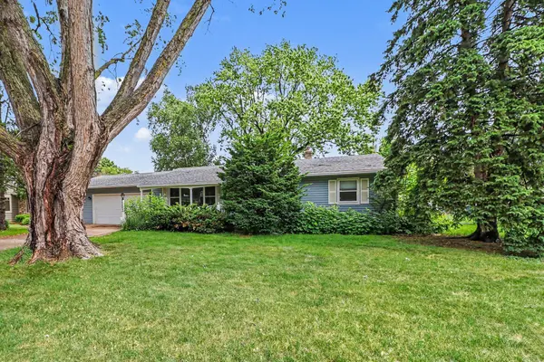2203 Lakeaires BLVD, White Bear Lake, MN 55110