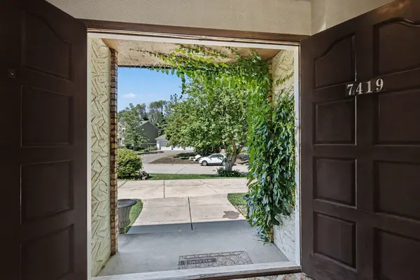 7419 Hyde Park DR, Edina, MN 55439