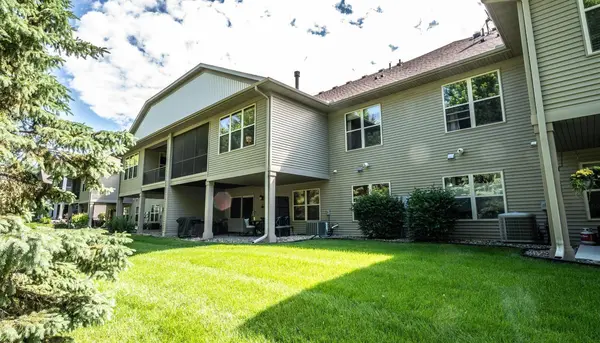 8619 Lake Riley DR, Chanhassen, MN 55317