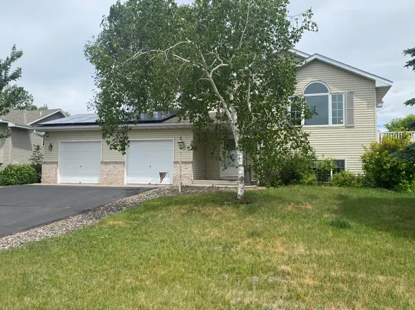 204 14th AVE S, Princeton, MN 55371