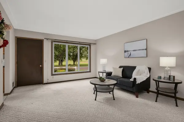 1119 Park LN, Hastings, MN 55033