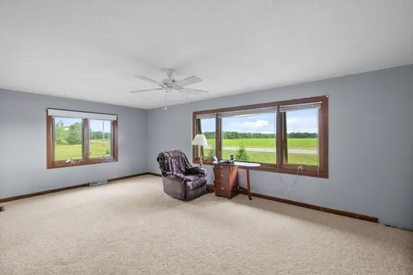 8210 Oakwood DR SE, Becker, MN 55319