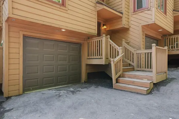 397 Cottage AVE W #3, Saint Paul, MN 55117