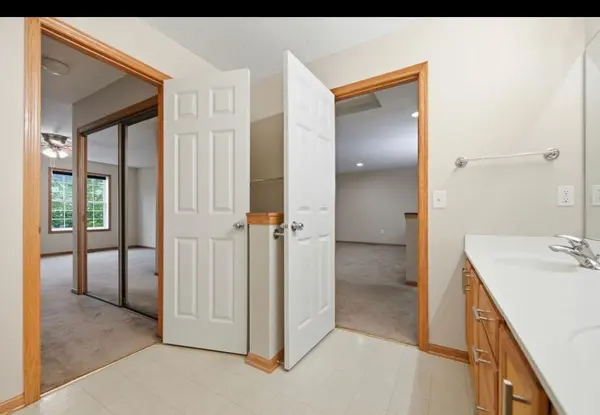 4529 Victor PATH #5, Hugo, MN 55038