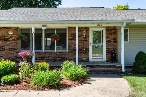1126 E Division ST, River Falls, WI 54022