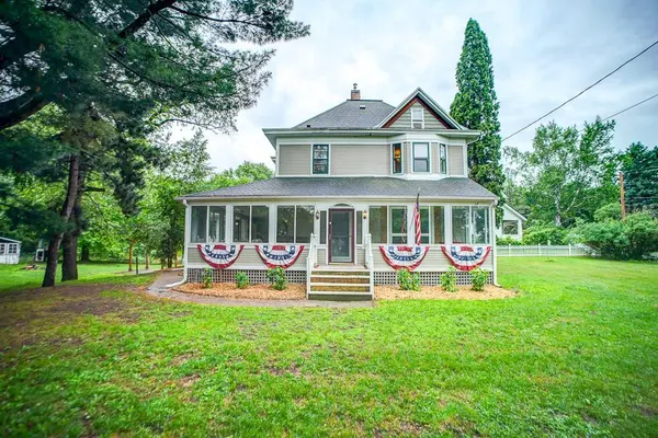 204 State ST E, Dresser, WI 54009