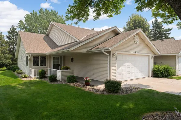 1082 Riverwood CT, Hastings, MN 55033