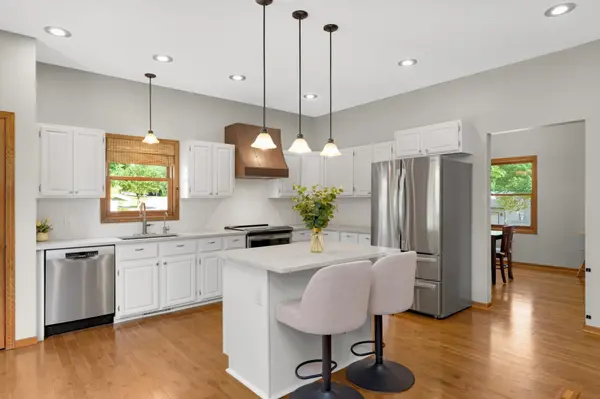12769 Diamond PATH, Apple Valley, MN 55124