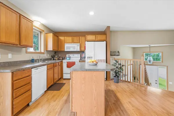 139 Garner CIR, Montrose, MN 55363