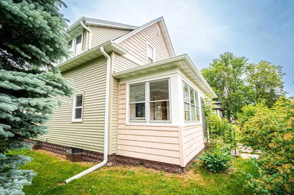 229 2nd AVE S, South Saint Paul, MN 55075