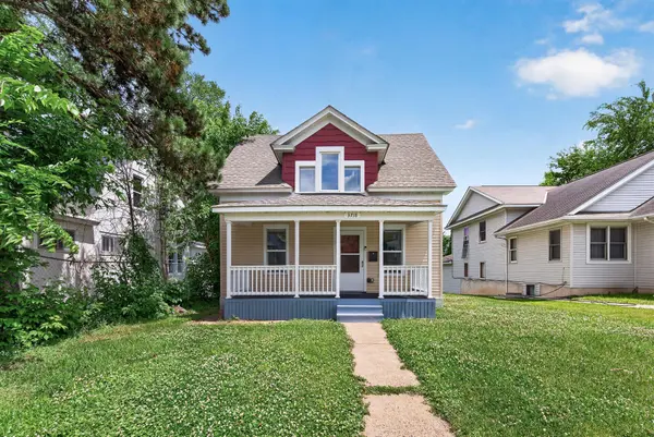 3718 Fremont AVE N, Minneapolis, MN 55412