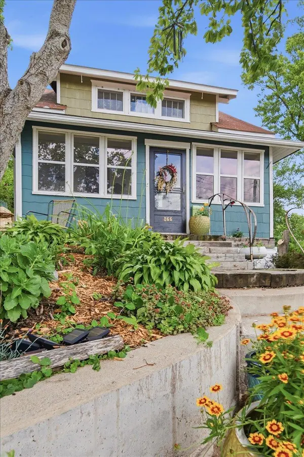 866 Arkwright ST, Saint Paul, MN 55130