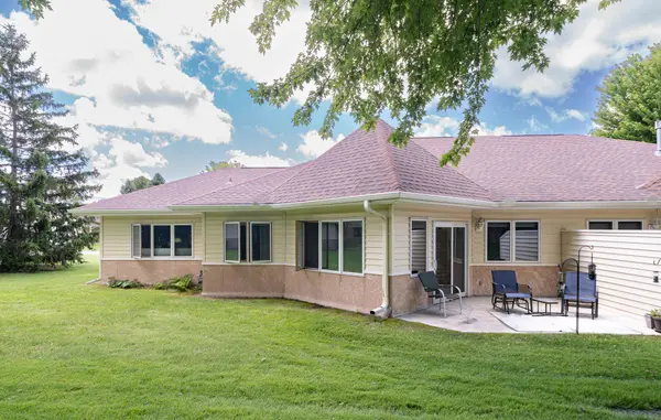 12998 Evergreen DR, Lindstrom, MN 55045