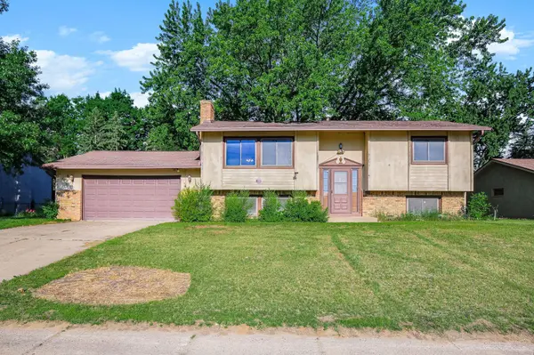 8009 Noble AVE N, Brooklyn Park, MN 55443