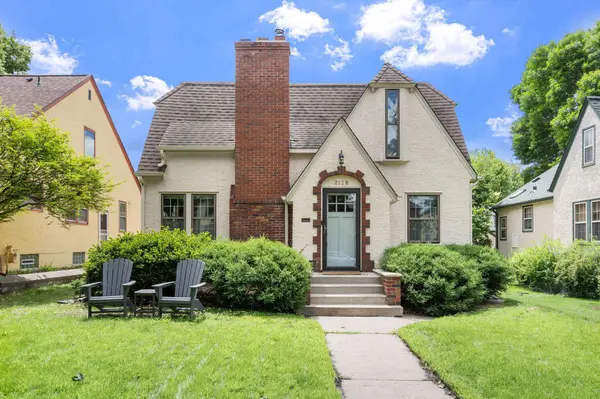 2128 Juno AVE, Saint Paul, MN 55116