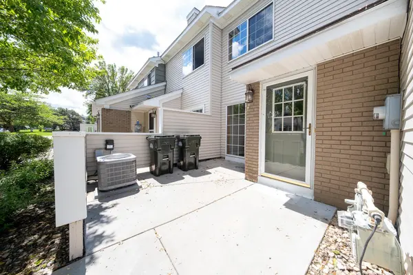 1984 Glenfield CT #36, Eagan, MN 55122