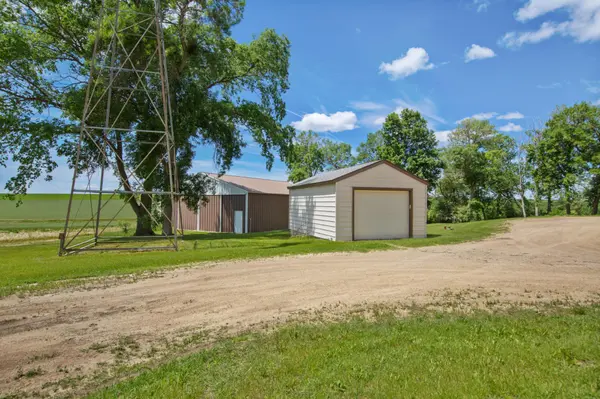 21500 Hayward AVE, Faribault, MN 55021