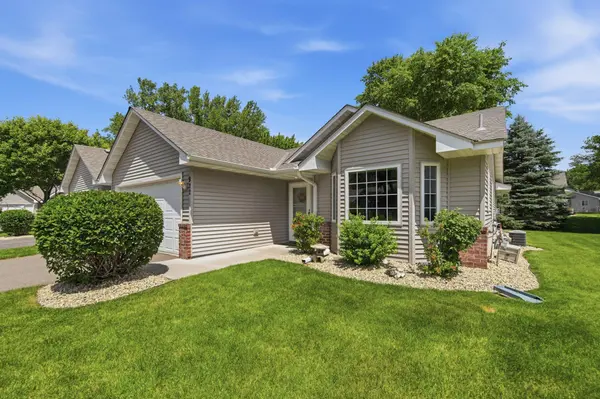 922 105th AVE NW, Coon Rapids, MN 55433