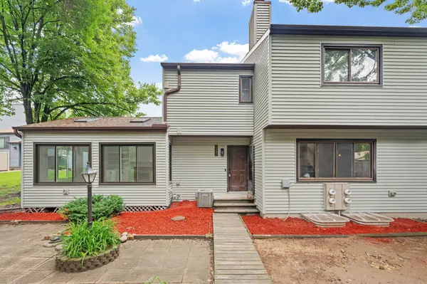 6383 Saint Johns DR, Eden Prairie, MN 55346
