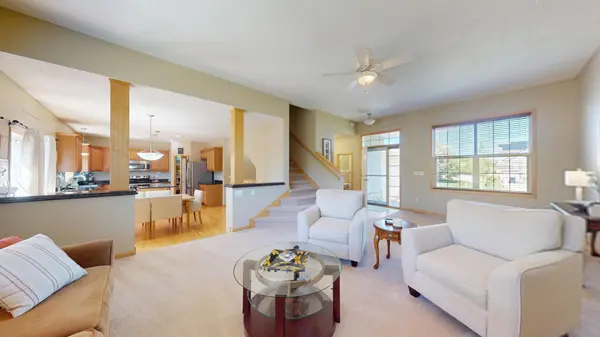 21376 Hytrail CIR, Lakeville, MN 55044