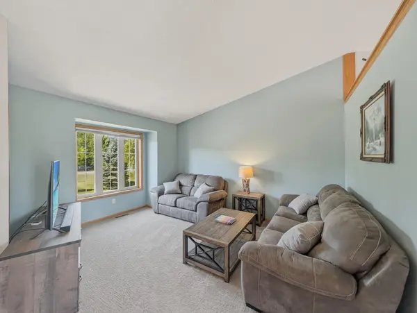 10420 256th AVE NW, Zimmerman, MN 55398