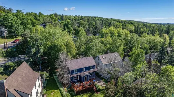 108 Greenwood LN, Duluth, MN 55803