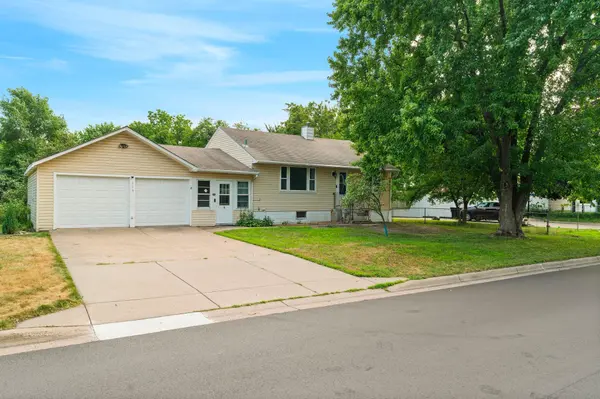 638 Tyler ST, Anoka, MN 55303