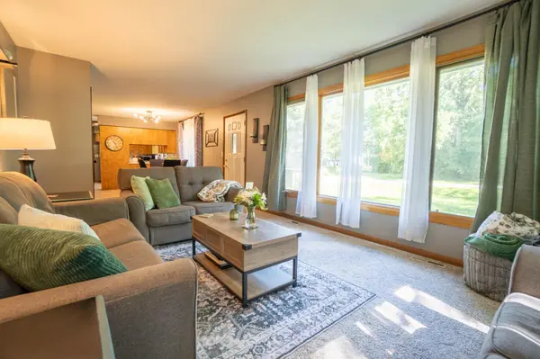 1906 Rachel DR NE, Alexandria, MN 56308