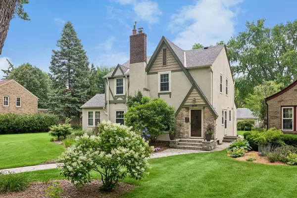 5636 Edgewater BLVD, Minneapolis, MN 55417
