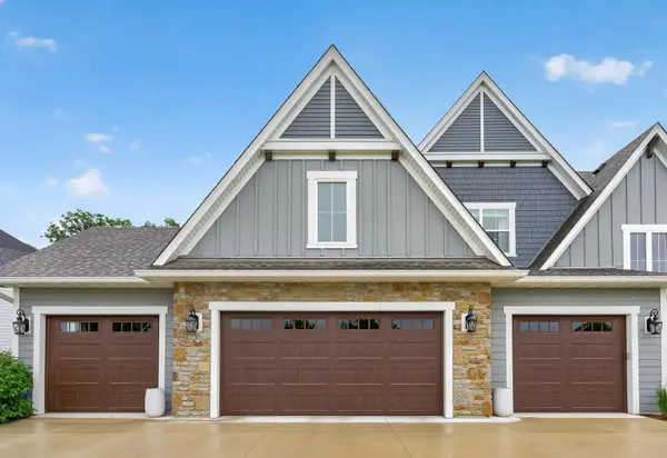 5925 Prestwick CT, Excelsior, MN 55331