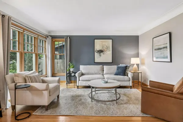 1375 Wellesley AVE, Saint Paul, MN 55105