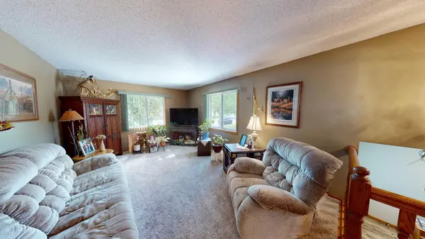 1825 Bayview DR, Albert Lea, MN 56007
