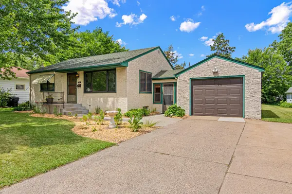 739 Madison ST,  Anoka,  MN 55303