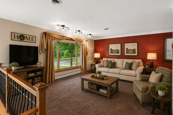 2728 5th AVE E, North Saint Paul, MN 55109