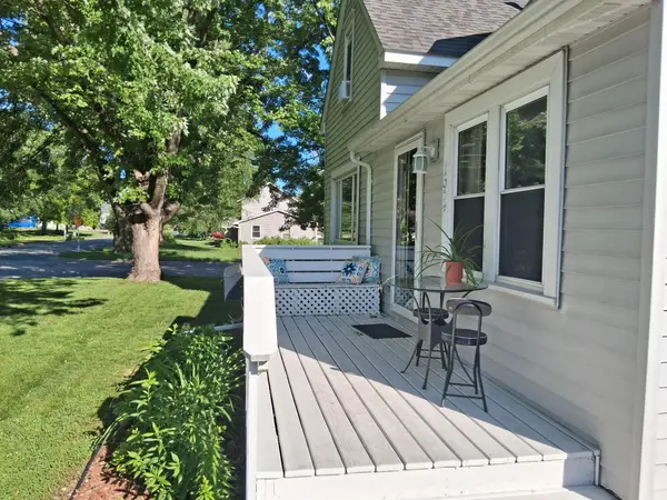 194 5th AVE NE, Hutchinson, MN 55350
