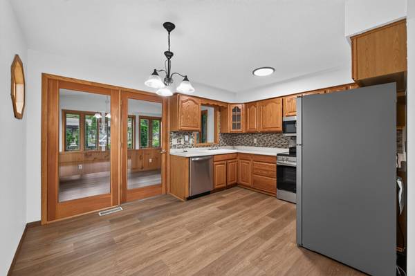 321 Hugo ST NE, Fridley, MN 55432