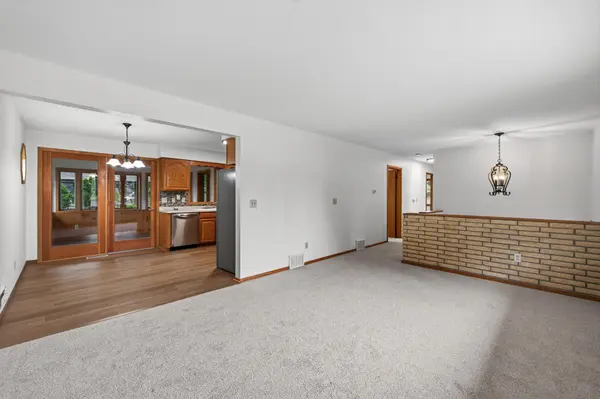 321 Hugo ST NE, Fridley, MN 55432