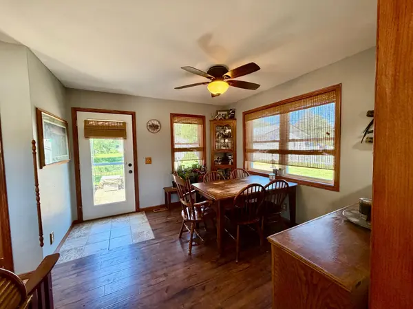 404 2nd ST S, Grove City, MN 56243