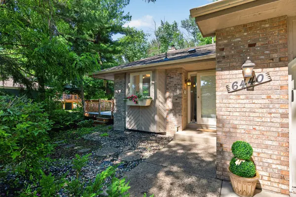6440 Oriole AVE, Chanhassen, MN 55331