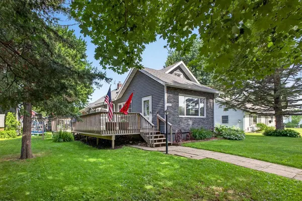 125 2nd AVE NW, Elgin, MN 55932
