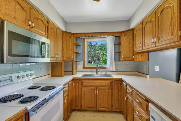 1022 Sunset Ridge RD, Saint Cloud, MN 56303