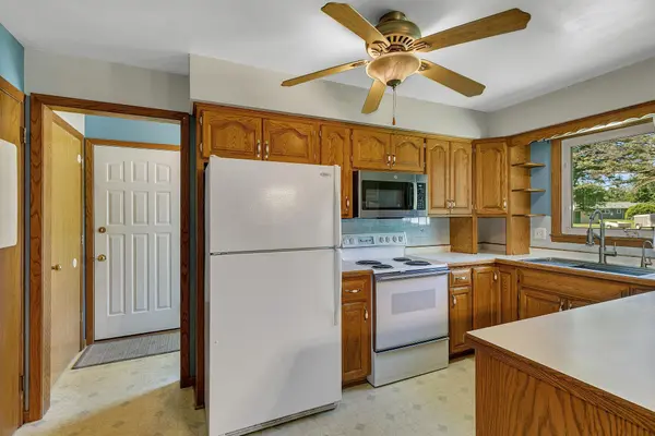 1022 Sunset Ridge RD, Saint Cloud, MN 56303