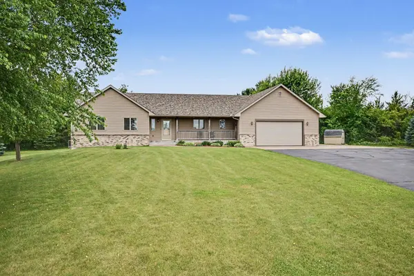 519 Edie CT, Hudson, WI 54016