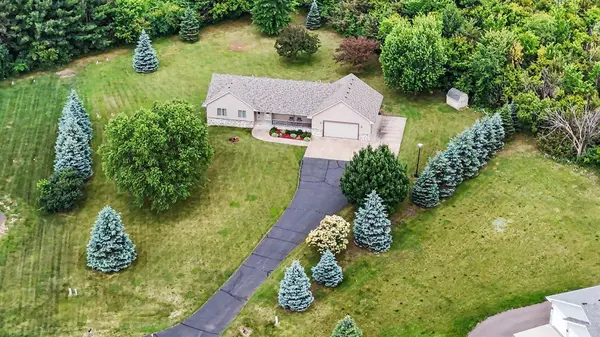 519 Edie CT, Hudson, WI 54016